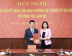 Giám Đốc Sở Và Bí Thư Huyện Ai To Hơn